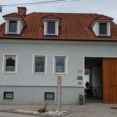 Фермерский дом Weingut Krell